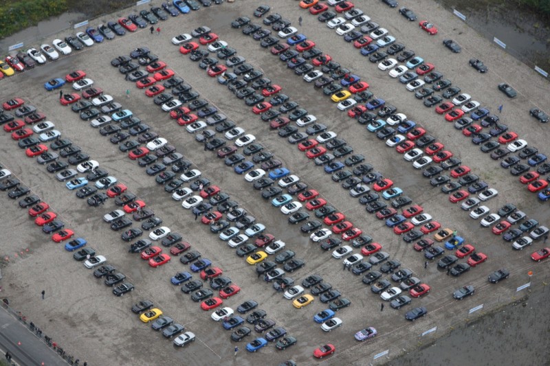 Így mutatott 459 darab MX-5 Essenben