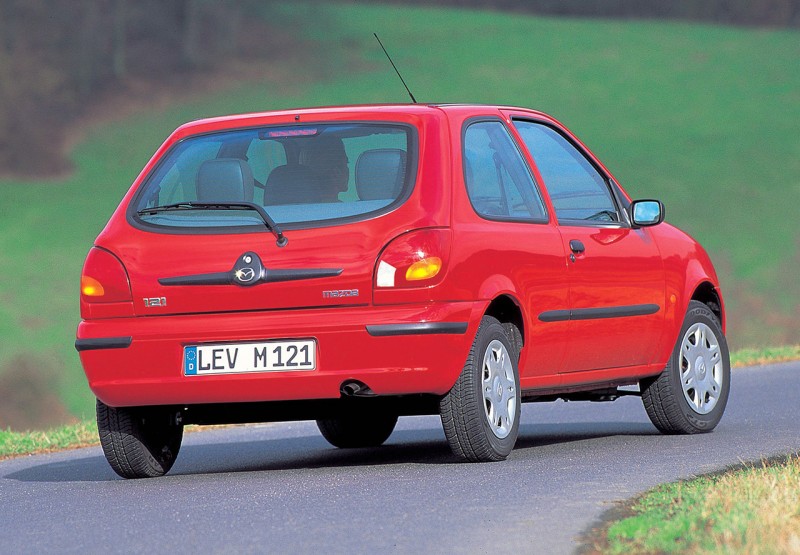 A Mazda 121 és a Ford Fiesta egy időben ikrek voltak