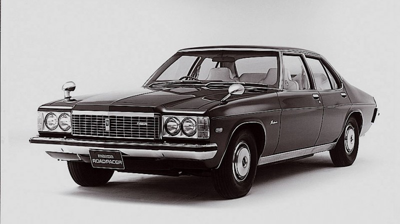 A rengeteg kényelmi extrát felvonultató limuzin egyetlen gyenge pontja talán csak a 27 literes fogyasztás volt.