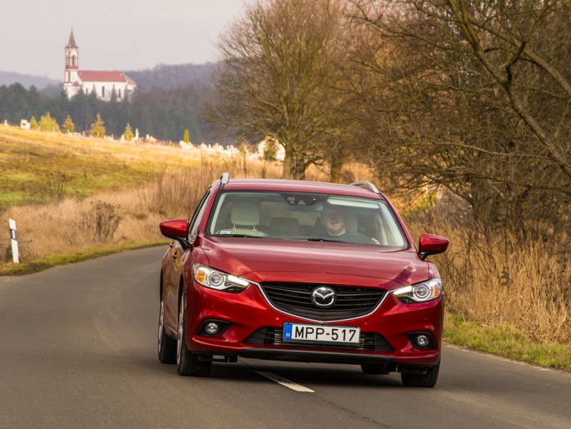 Vezetni nagyon kellemes a hatost