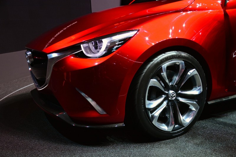 A hatalmas keréktárcsák egy koncepcióautó kötelező elemei