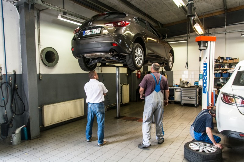 A kötelező szerviz természetesen az alapos átvizsgálást is magában foglalja