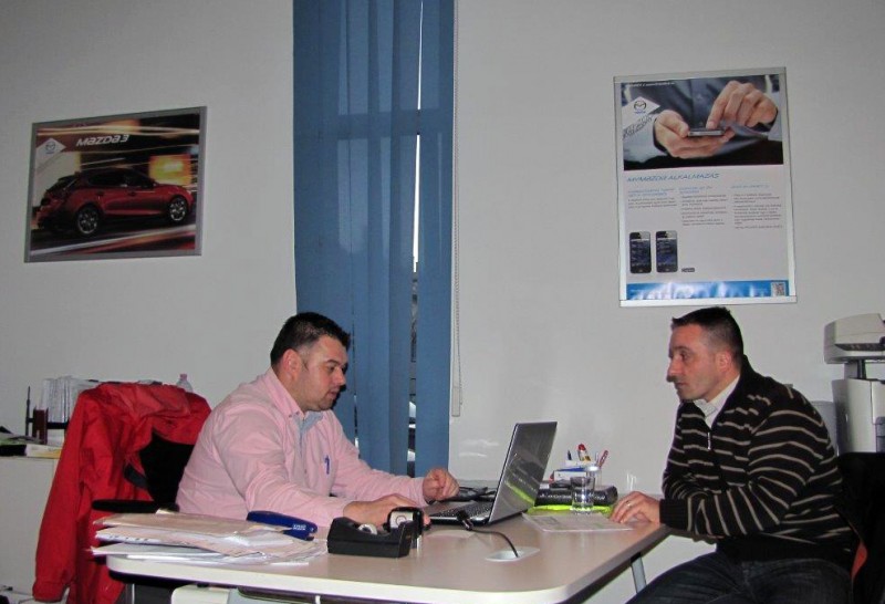 Edéék a Mazda Mirainál próbálták, majd vásárolták az új Mazda3-at