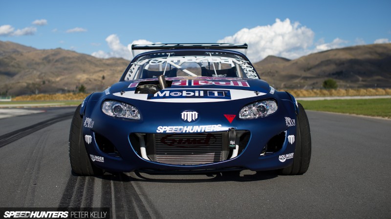 Új-Zéland driftbajnoksága a D1NZ, vagy a Formula Drift észak-amerikai versenyein látható majd a brutális MX-5