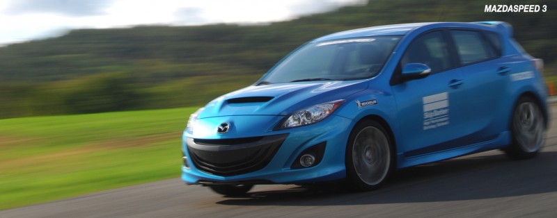 A vezetéstechnikai oktatásokon a nálunk Mazda 3 MPS néven forgalmazott, 263 lóerős autó is kérhető